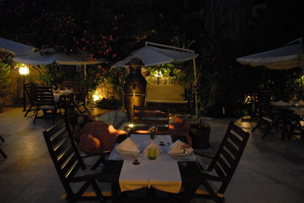 Kaleici Lodge Aparts อันตัลยา ภายนอก รูปภาพ